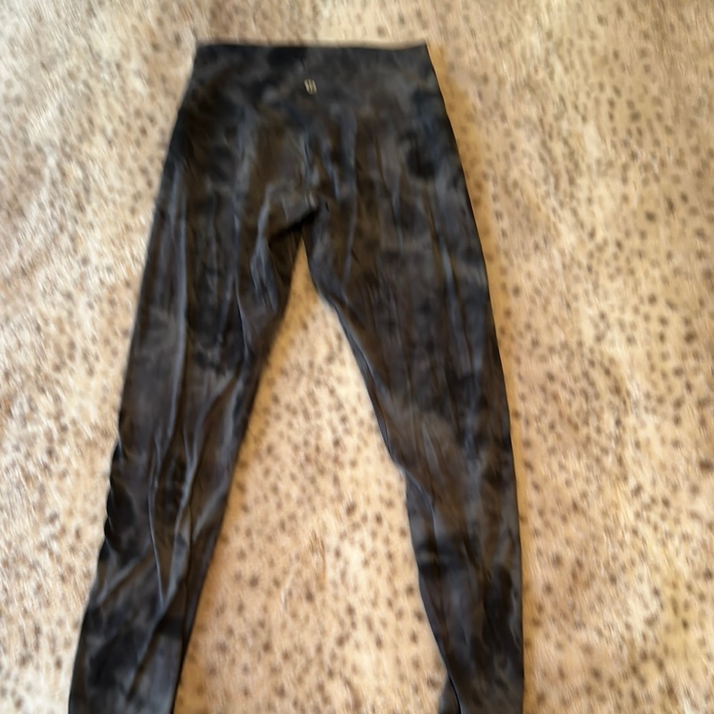 Lululemon Black Patterned Leggings